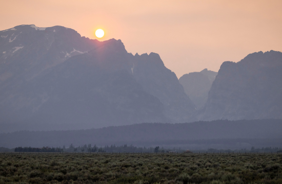Breathe Easy: Enhancing Oral Health in the Face of Air Quality Challenges